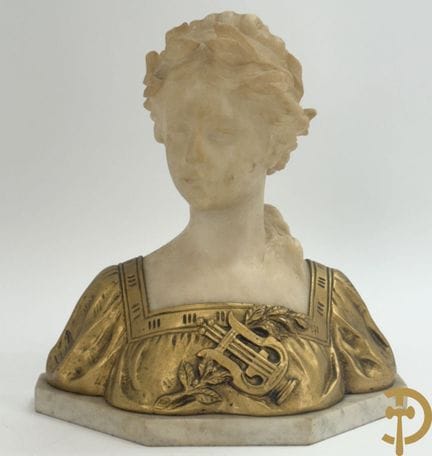 V. VAERENBERGH G. 署名“戴月桂冠的女士半身像”，手工雕刻的雪花石膏雕像，配有青铜装
