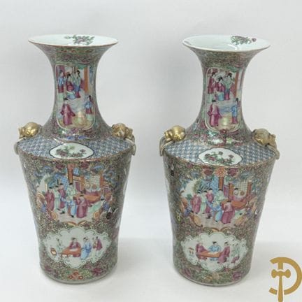 Par de jarrones chinos de porcelana «famille rose»