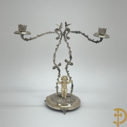 Candelabro de dos brazos de plata maciza con pájar