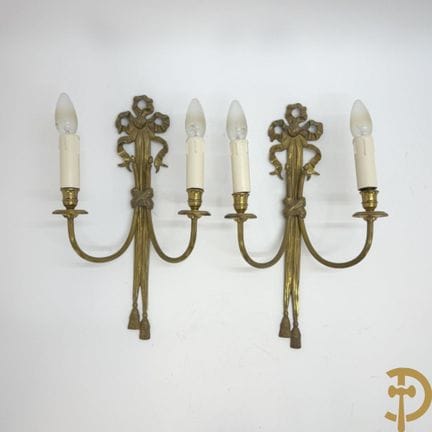 Coppia di applique in rame a due bracci in stile L