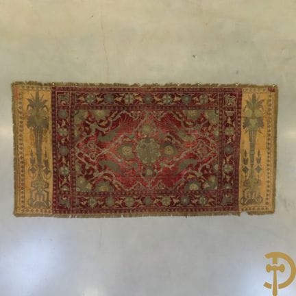 Arazzo dei primi anni del XIX secolo con broccato 