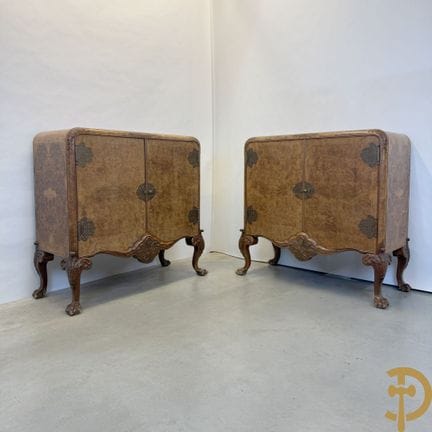 Coppia di credenze Chippendale in legno di radice 
