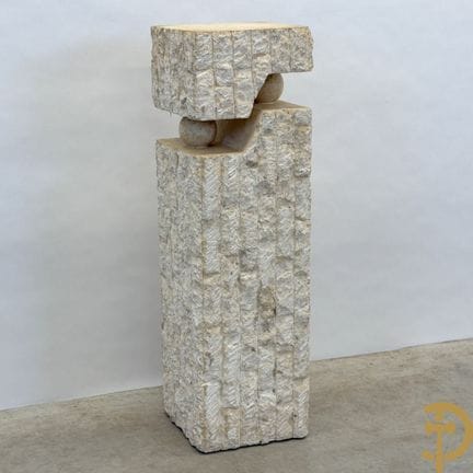 Vintage 1970s–1980s column made of Mactan stone, d