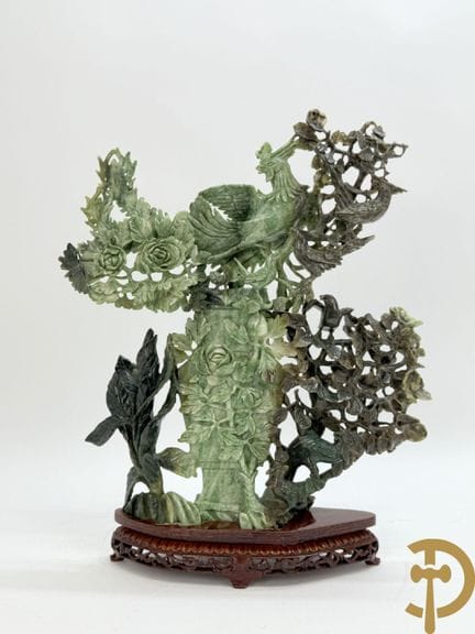 Chinesische, handgefertigte Skulptur aus Speckstei
