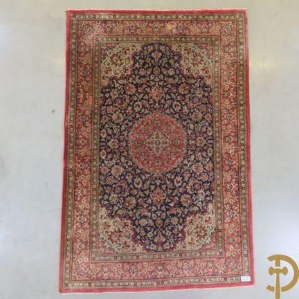 Handgeknüpfter orientalischer Teppich aus Seide au