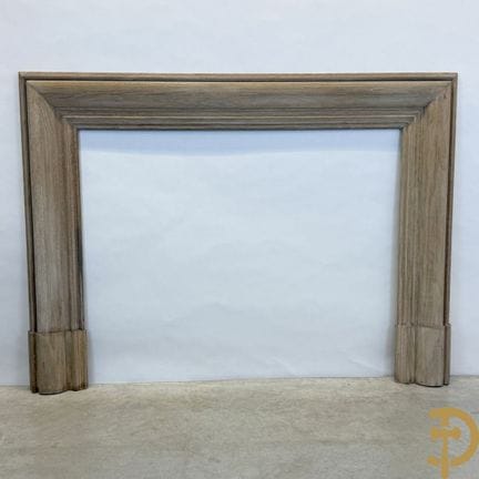 Mensola in rovere con molure intagliate | Altezza 