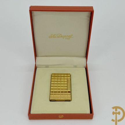 S.T. Dupont gold-plated lighter with diamond patte
