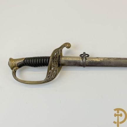 Sable de oficial de infantería francés con vaina |