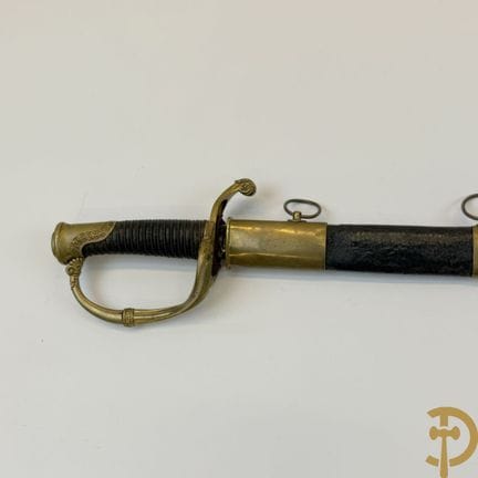 Sable de infantería francés con vaina de cuero | L