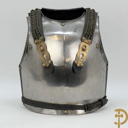 法国骑兵用金属胸甲，配有皮带和铜制部件，克林根塔尔制造厂 1828 年，19 世纪 | 胸甲高度 4