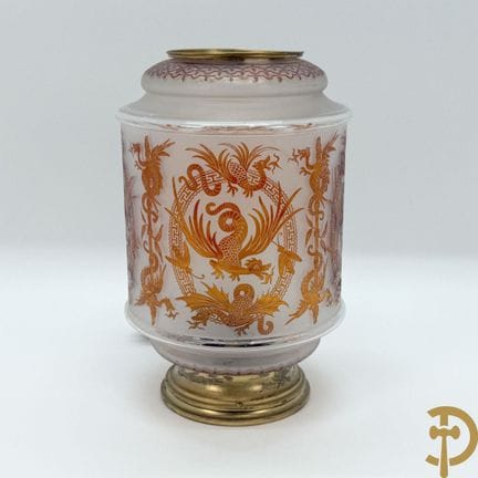 Tischlampe aus mattem Opalglas mit Drachenmotiv | 