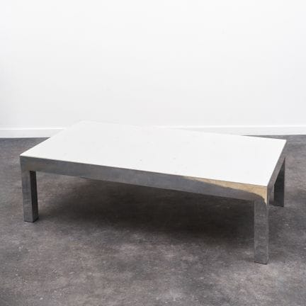 TABLE BASSE
Marbre blanc et acier chromé
H: 49 x L