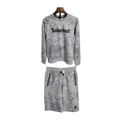 Timberland KIDS
Conjunto de sudadera y pantalones 