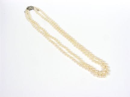 COLLAR de PERLAS de agua dulce en cascada. Doble h