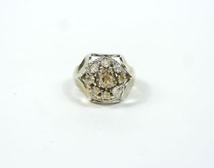 ANILLO de oro blanco 750/°° con diamantes estilo «