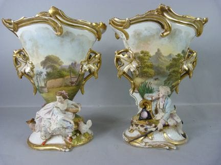 PARÍS - Importante par de JARRONES de porcelana co