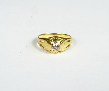 ANILLO de oro amarillo de 750 ‰ con forma de aro i