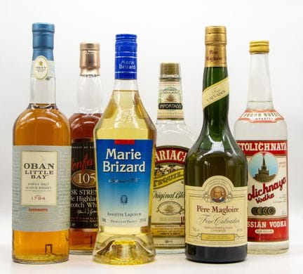 Un assortimento di alcolici comprendente: 
- MARIE