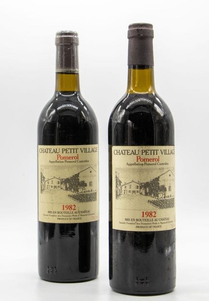 CHATEAU PETIT VILLAGE.
Jahrgang: 1982.
2 Flaschen,