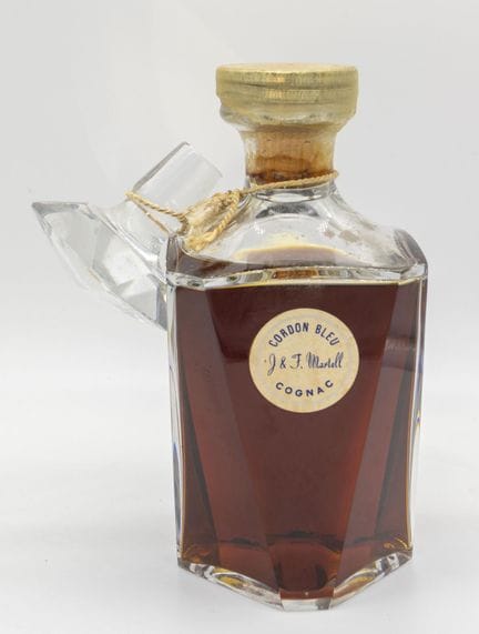 COGNAC CORDON BLEU.
J et F MARTELL.
1 bouteille.
L