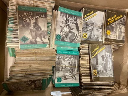 Lote importante, que incluye: 
-    Mi novela de a