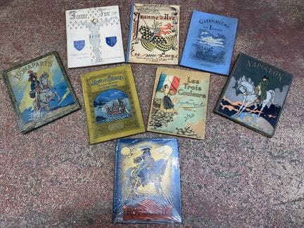 Lote de ocho álbumes, entre los que se incluyen:
-