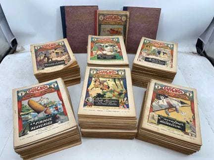 GUIGNOL 
Importante colección, que incluye:
-    G
