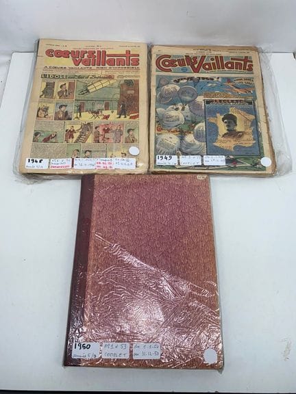 CŒURS VAILLANTS 
Lote importante, que incluye: 
- 