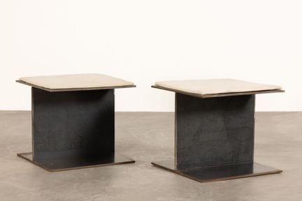 Bernar VENET (geb. 1941). 
Hockerpaar – 1969–1990.