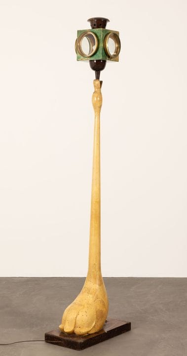 Aldo TURA (1909–1963).
Originelle Stehlampe aus Tr