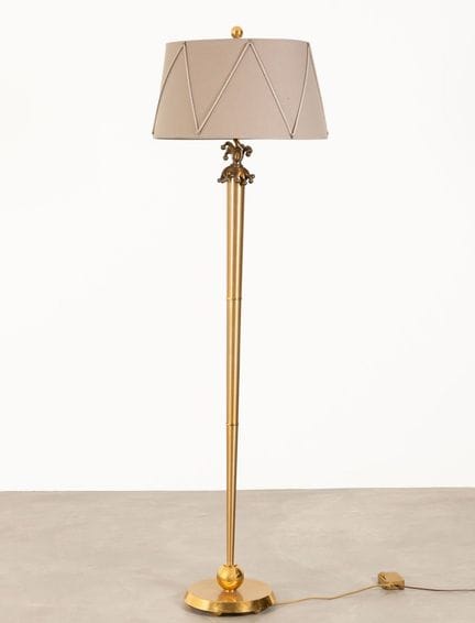 Jean BOGGIO (geb. 1963) für MAISON CHARLES.
Stehla