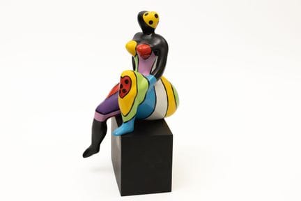 GÖTTIN (geb. 1954).
Cecilia.
Skulptur aus mehrfarb