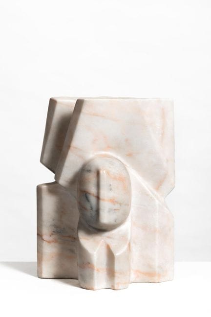 Joëlle NEVEU (1944–2007).
Tosca.
Skulptur aus Marm