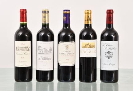 2010年波尔多葡萄酒套装，共30瓶，包括：《蒙特罗斯夫人》（LA DAME DE MONTROSE