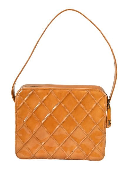 SAC À BANDOULIÈRE CHANEL VINTAGE EN FORME DE TABLE