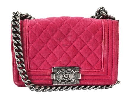 SAC À BANDOULIÈRE CHANEL BOY
Velours violet. Ferru