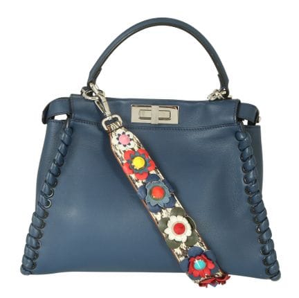 SAC À MAIN FENDI PEEKABOO
Cuir bleu. Détails latér