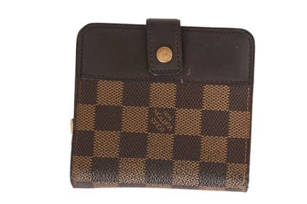 路易威登 一款复古钱包
Damier 帆布。镀金五金件。12×11×2 厘米。