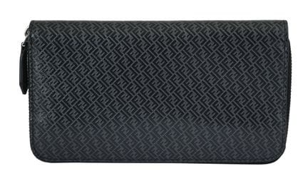 FENDI 钱包
Fendi Zucca 帆布。银色金属配件。18×12×2 厘米。