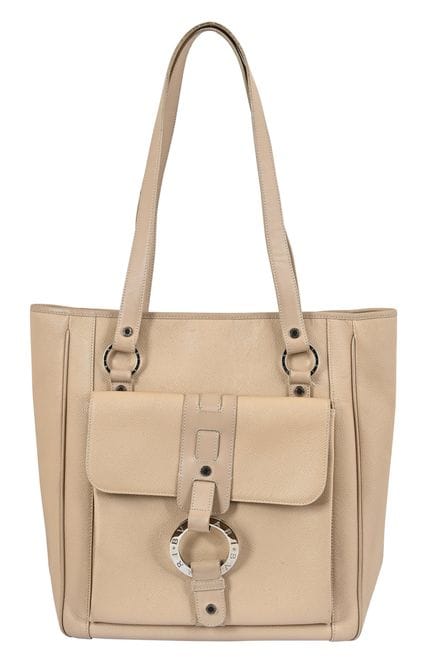 SAC À BANDOULIÈRE BULGARI
Cuir grainé couleur crèm