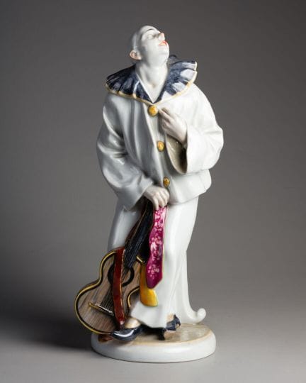 VOLKSTEDT - Manufacture KARL ENS
Pierrot 
Porcelai