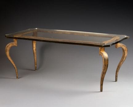 Maison RAMSAY
TABLE-BASSE à plateau mouvementé rep