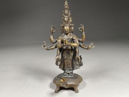 CHINE - XIXème siècle
BODHISATTVA sur sa monture e