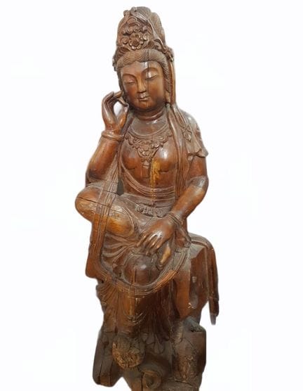 CHINE - VERS 1900
Importante GUANYIN en position d