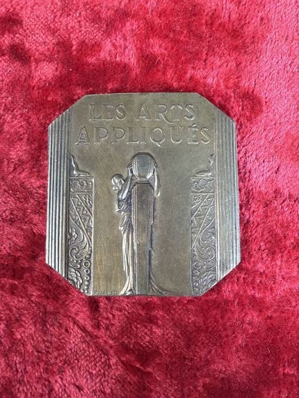 FRANCE — Plaquette de récompense du Comité régiona