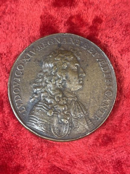 FRANCE — Bâtiments du Roi, poursuite des travaux m