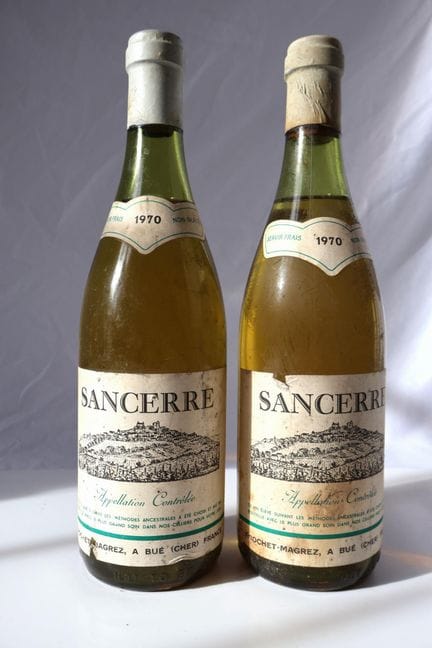 2瓶1970年份桑塞尔（SANCERRE）瓦格雷兹（Vagrez）（酒液液位不一，不保证酒况）

专