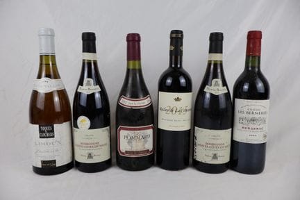 一套精美的6瓶红葡萄酒组合，其中包括LES BERNIERES 贝尔热拉克 2009年份， NUIT