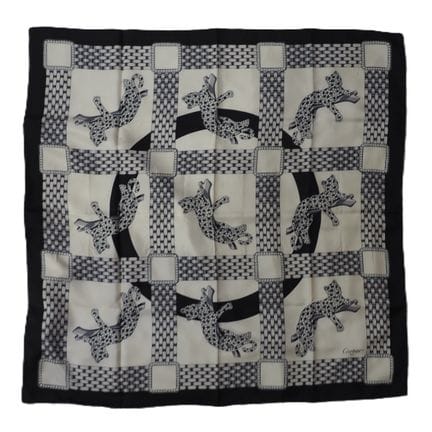 CARTIER. Foulard en soie à motif de bijoux de la m