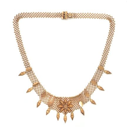 COLLIER ras de cou en maille en or 18K, à motif ce